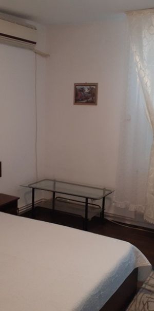 Garsoniera in zona Soarelui - Fotografie 1