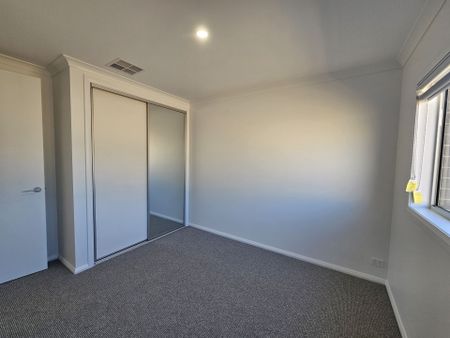 8 Sharman Road - Photo 5