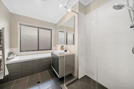 4 Bedroom Plantation Home – North Lakes - Photo 3