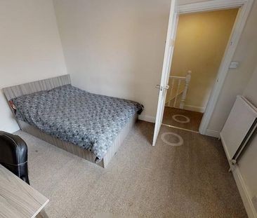 4 bedroom house to rent - Photo 3