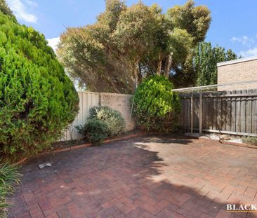 3 Bedroom Home In Florey - Photo 6