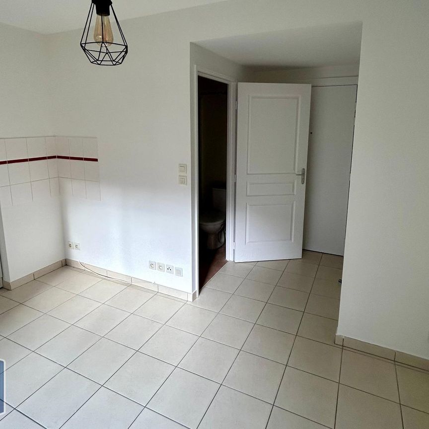 Location Appartement 1 pièce 17m² BEAUSOLEIL 06240 - Photo 1
