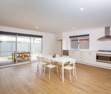 Upper Swan - Photo 1