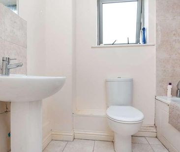 Church Road, Bishops Cleeve, GL52 - Photo 2