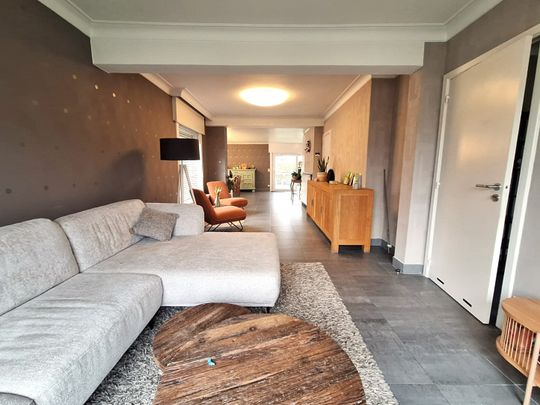 Halfopen woning met 4 slpk, tuin en garage - Photo 1