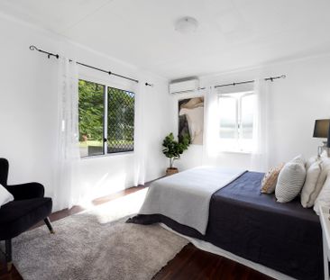 Charming and Stylish Family Home - Photo 4