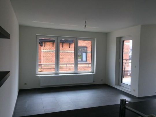 Appartement - Te huur - Photo 1