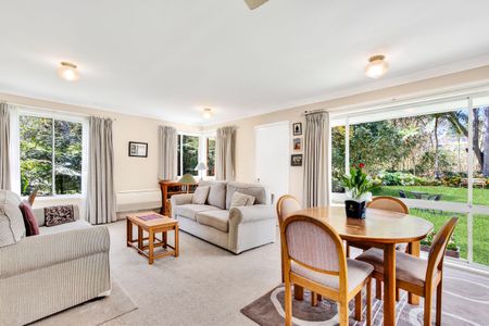 12 MONTH LEASE ONLY - CHARMING FAMILY HOME IN A PEACEFUL CUL-DE-SAC - Photo 2