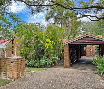 3 Bedroom with 2 Large Living Area Plus Pool - Photo 3