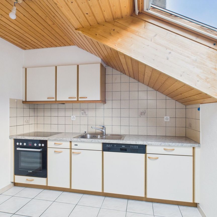 Spacieux 4.5 pièces appartement élégant proche écoles et transports, Val-de-Travers - Foto 1