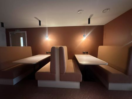Gold En Suite - Photo 4