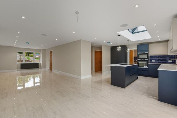 5 bedroom detached house to rent - Photo 1