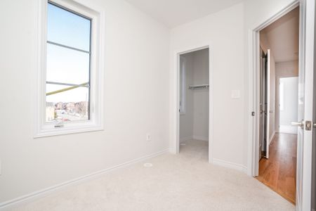 For Lease - 1260 National Valley Drive, Mississauga, Ontario - Photo 4