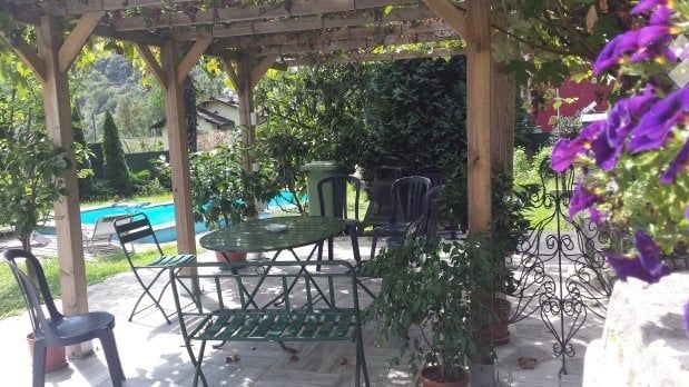 Villa con giardino e piscina - Foto 1