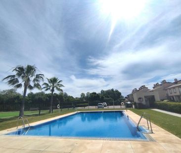 3 bedroom luxury House for rent in Benagalbón, Andalusia - Photo 3