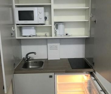 Studio to rent - Photo 6