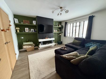 3 bedroom House To Let Total Size: 872 SQ FT - Photo 3