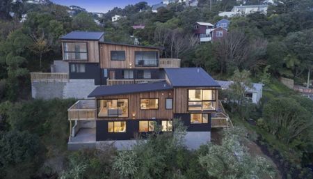 Stunning family home in Khandallah - Photo 3