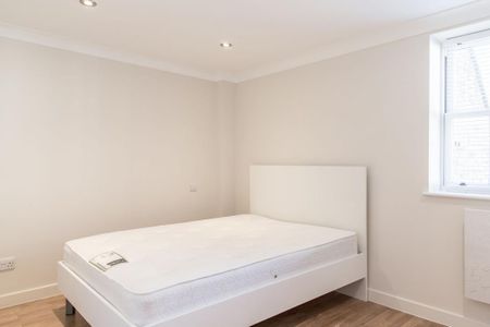 2 bedroom ground floor flat to rent - Photo 4