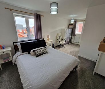 3 bedroom detached house to rent - Photo 5