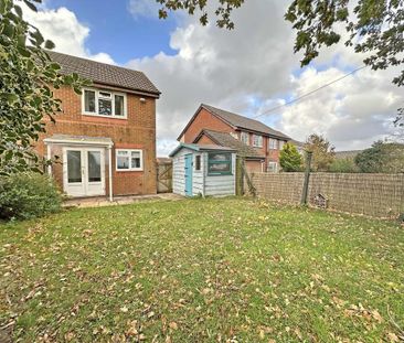 2 bedroom semi-detached house to rent - Photo 4