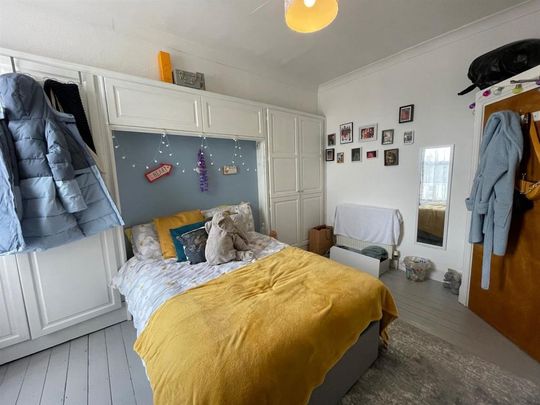 6 bedroom house to rent - Photo 1