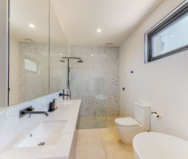 56 Lebanon Street, Strathmore - Photo 2