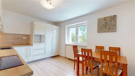 Světlý byt 2+1 s velkým balkónem ul. Horní, Hrabůvka - Photo 3