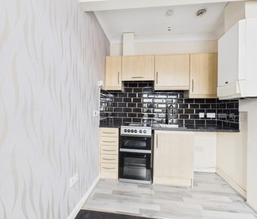 Flat 4 366 Ormskirk Road, Wigan - Photo 4