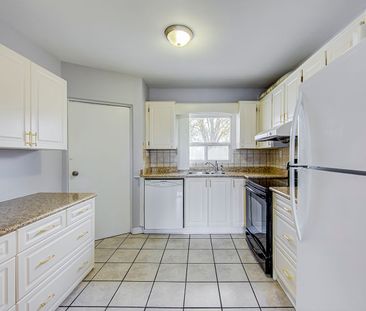 For Lease - 11 Bellefontaine Street Unit# Upper, Toronto, Ontario - Photo 1