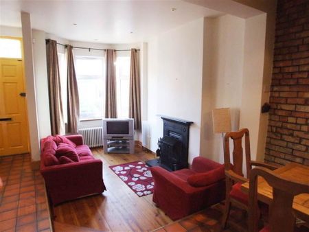 63 Sandhurst Drive, Stranmillis, Belfast, BT9 5AZ - Photo 2