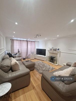 3 bedroom terraced house to rent - Photo 1