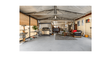 Freshly Updated Family Home Moments from the Redcliffe Waterfront - Photo 5