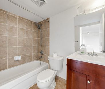 For Lease - 7 North Park Road Unit# 806, Vaughan, Ontario - Photo 5