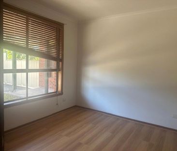 SPACIOUS 4 BEDROOM HOME - Photo 6