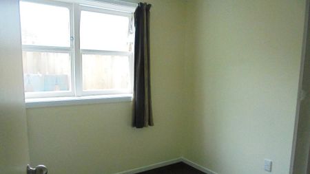 Ground Floor Two-Bedroom Unit - Photo 2