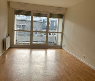 Location Appartement 2 pièces 45m² - Photo 2