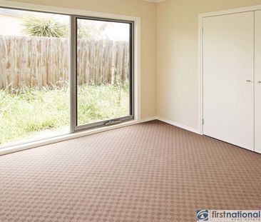 Modern 3 bedroom townhouse - Photo 5