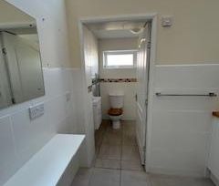 2 bedroom semi-detached house to rent - Photo 4
