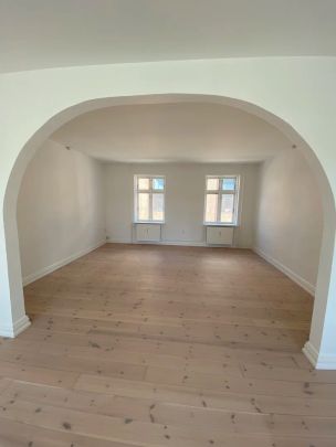 Indbydende lejlighed med moderne detaljer i Aalborg - Foto 1