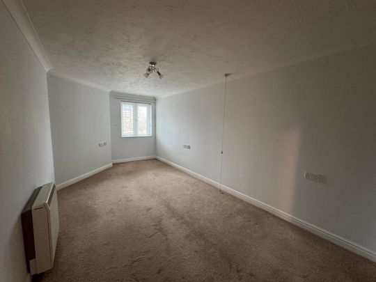 1 bed Apartment for Rent - Photo 1