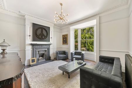 5 bedroom detached house to rent - Photo 4