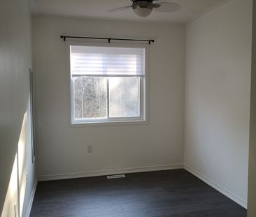 For Lease - 95 Frank's Way, Barrie, Ontario - Photo 4