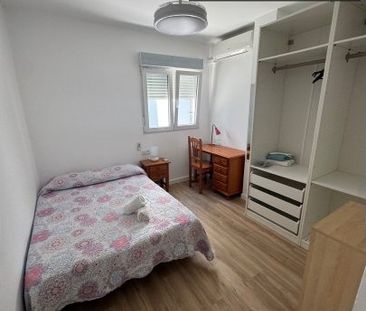 malaga, Andalusia 29006 - Photo 2