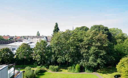 Geschmackvolle Mietwohnung mit Balkon und Tiefgaragenstellplatz am Rande des Bismarckviertels! - Foto 4