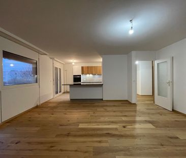 A completely renovated apartment for rent in Romont. - Foto 1