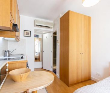 Studio to rent - Photo 6