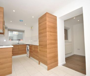 3 bedroom terraced house to rent - Photo 1