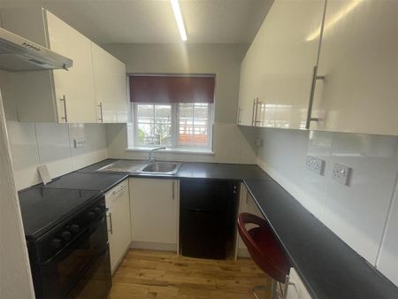 1 bedroom terraced house to rent - Photo 4