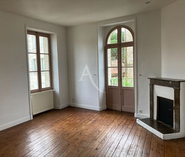 Location Appartement 2 pièces 41m² FONTENAY LE COMTE 85200 - Photo 1